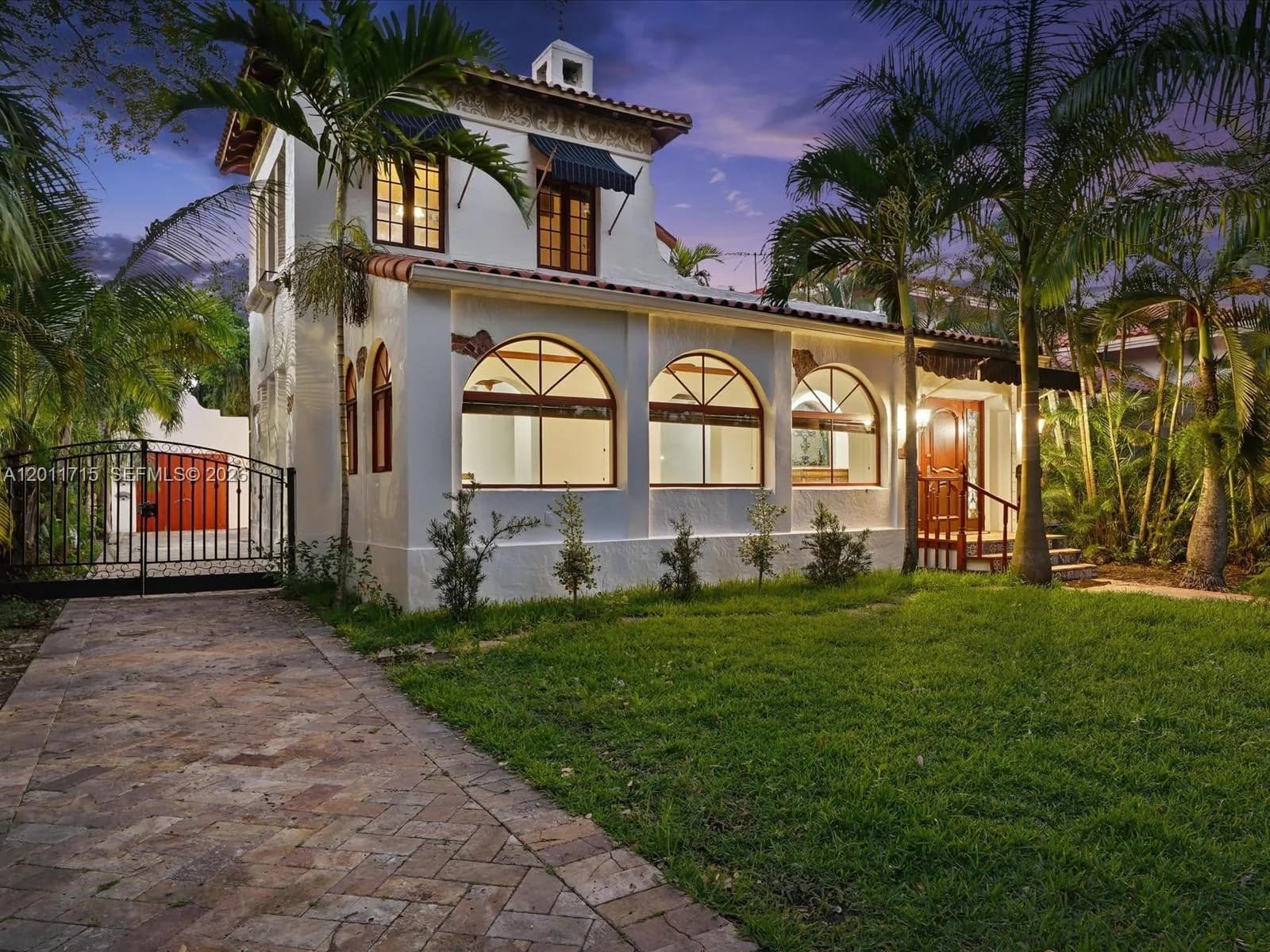 1137 Asturia Ave, Coral Gables, FL 33134
