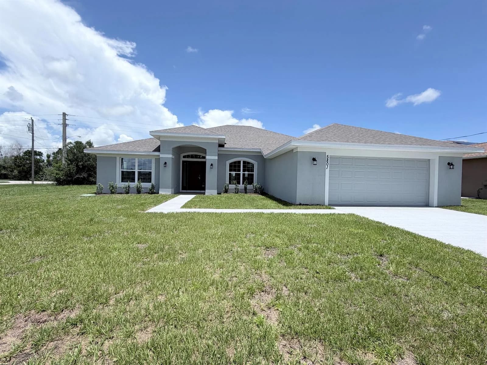 5801 NW Dana Circle, Port St. Lucie, FL 34986