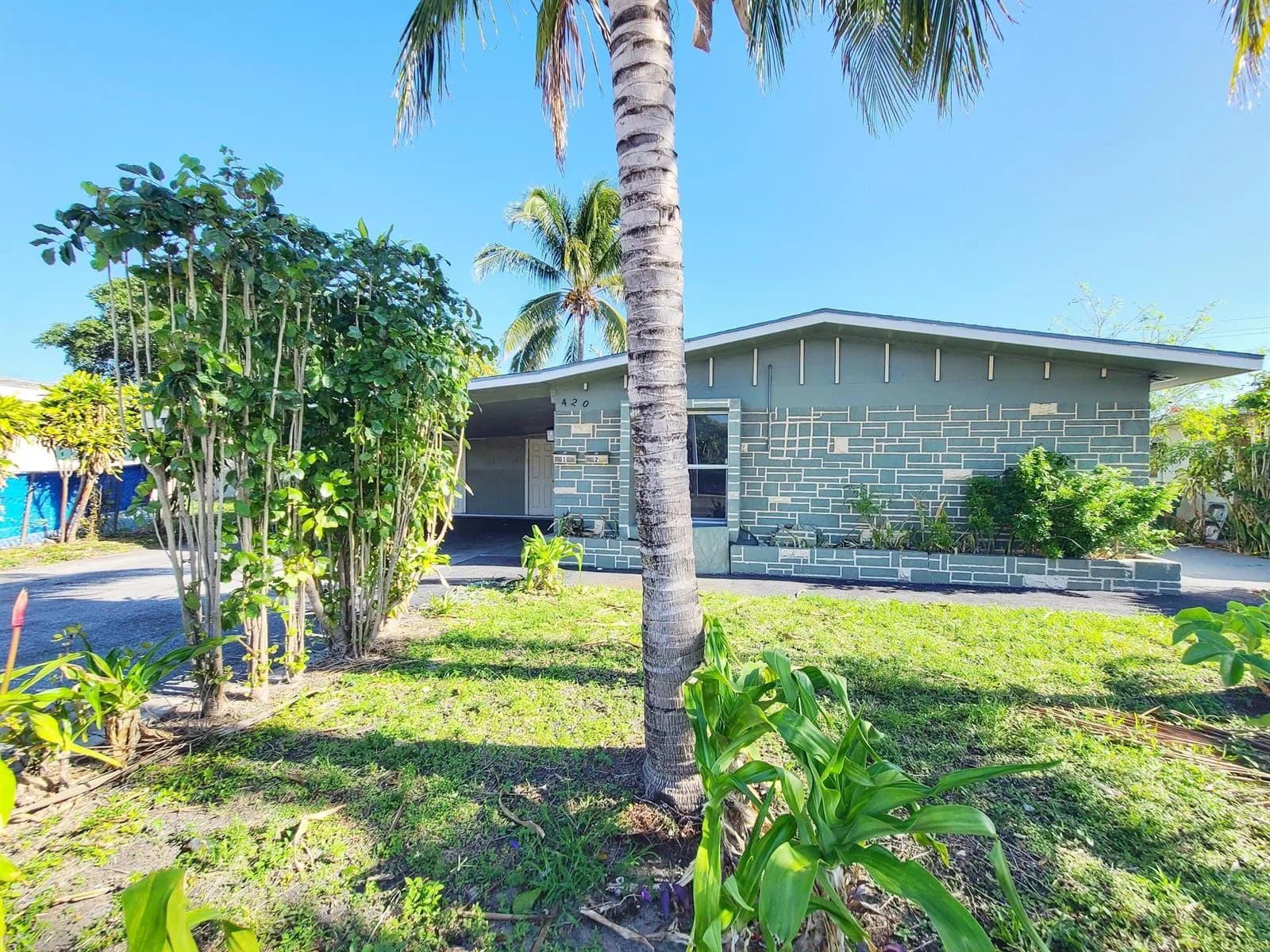 420 Blue Heron Boulevard # 2, West Palm Beach, FL 33404