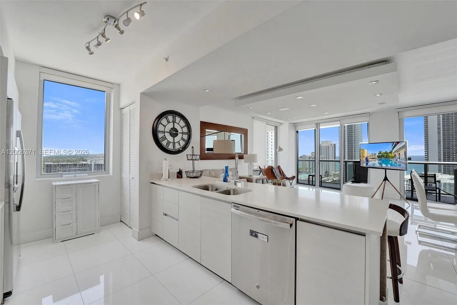 2600 E Hallandale Beach Blvd # T1902, Hallandale Beach, FL 33009