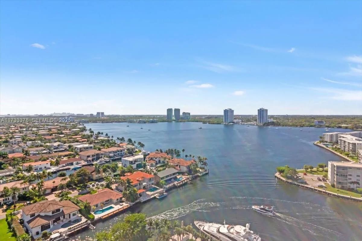 1000 Island Blvd # 2003, Aventura, FL 33160