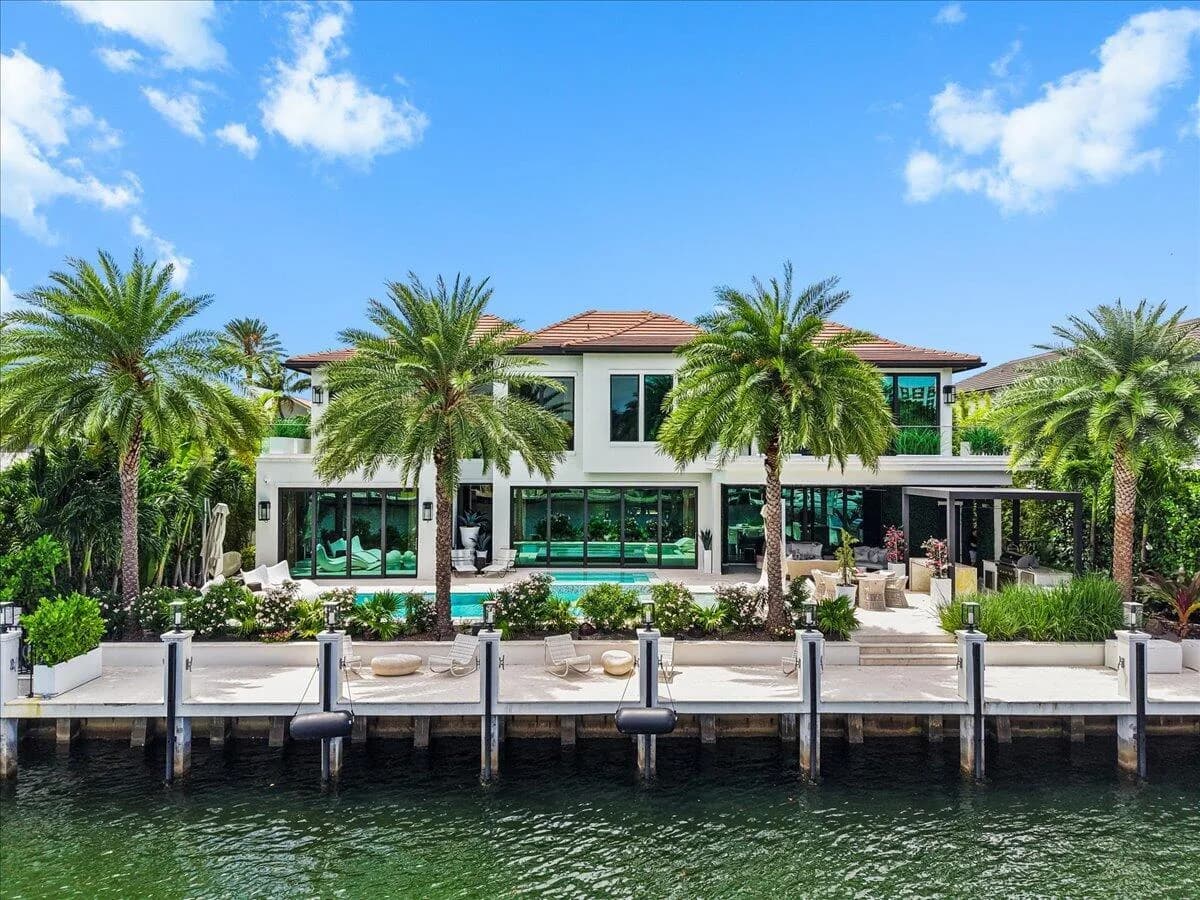 70 Isla Bahia Drive, Fort Lauderdale, FL 33316