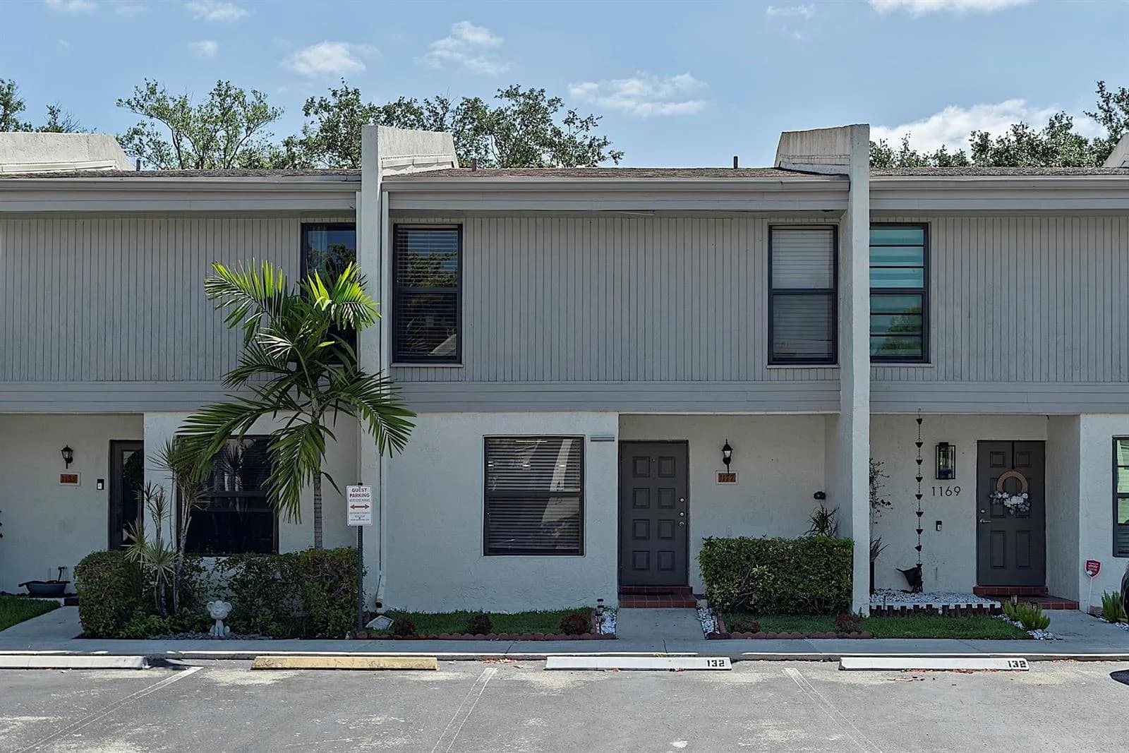 1177 NW 98th Terrace # 132, Pembroke Pines, FL 33024