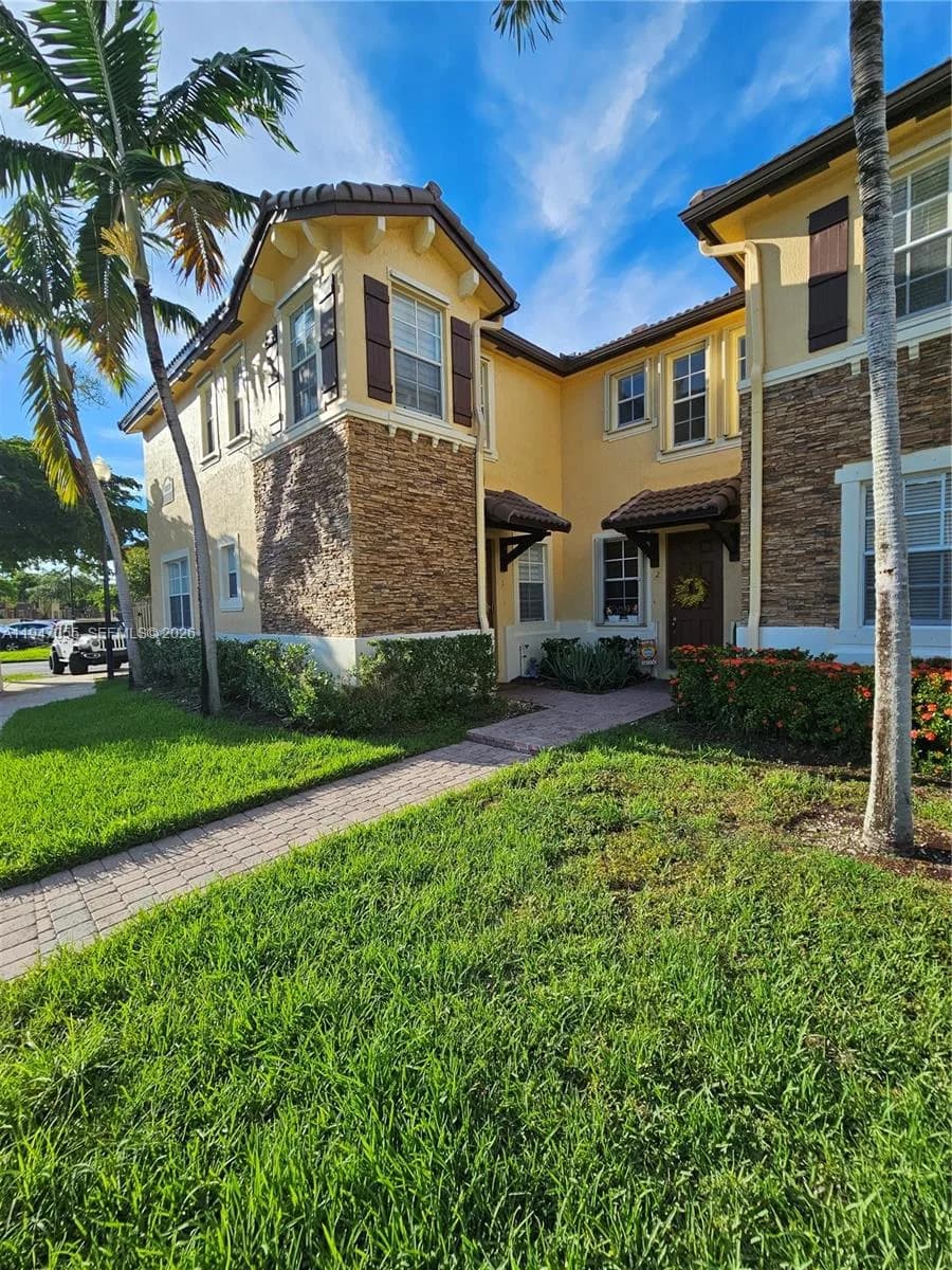 9209 SW 227th St # 1, Cutler Bay, FL 33190