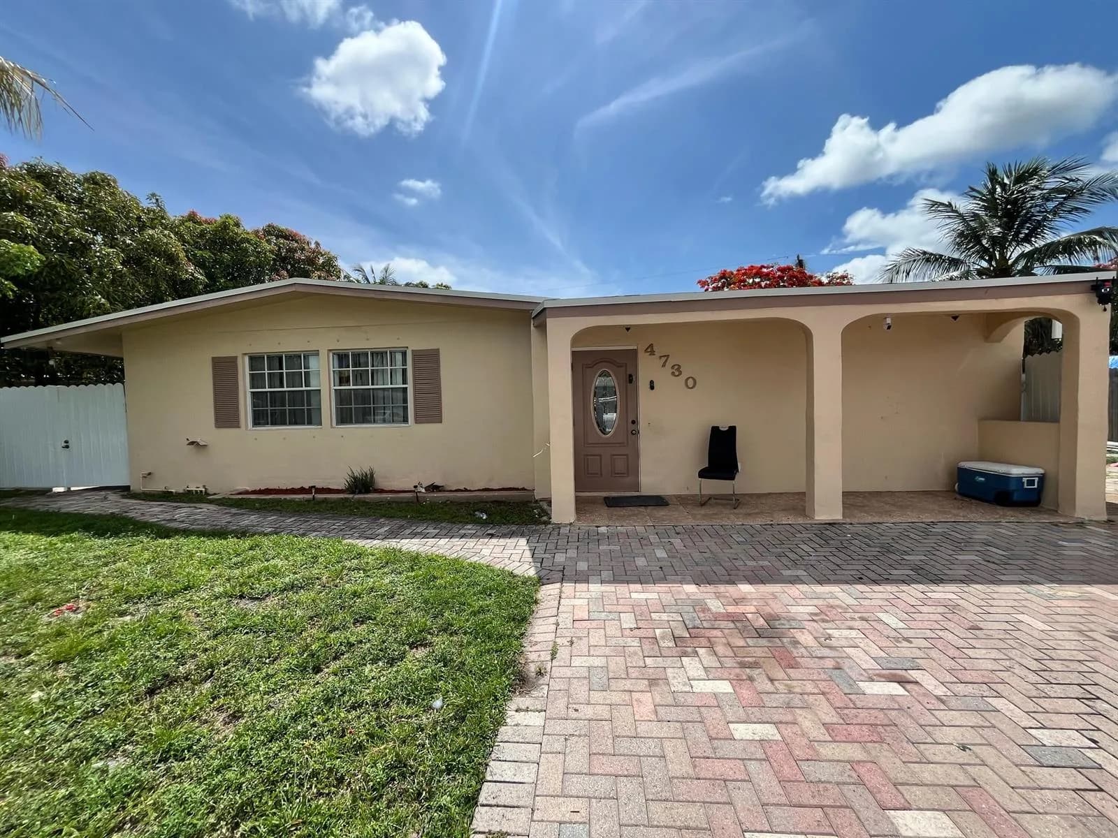 4730 NE 2nd Avenue NE, Deerfield Beach, FL 33064