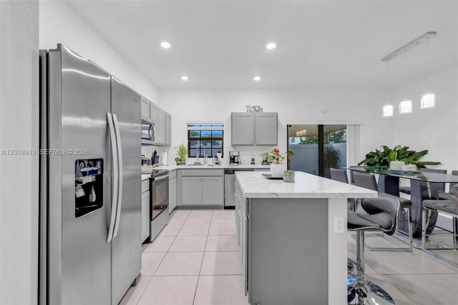 730 SW 12th St, Florida City, FL 33034