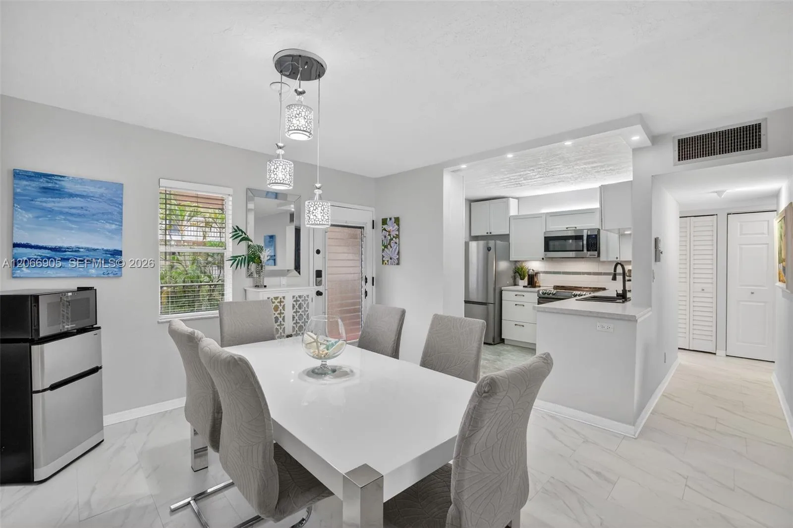 2801 Somerset Dr # 205, Lauderdale Lakes, FL 33311