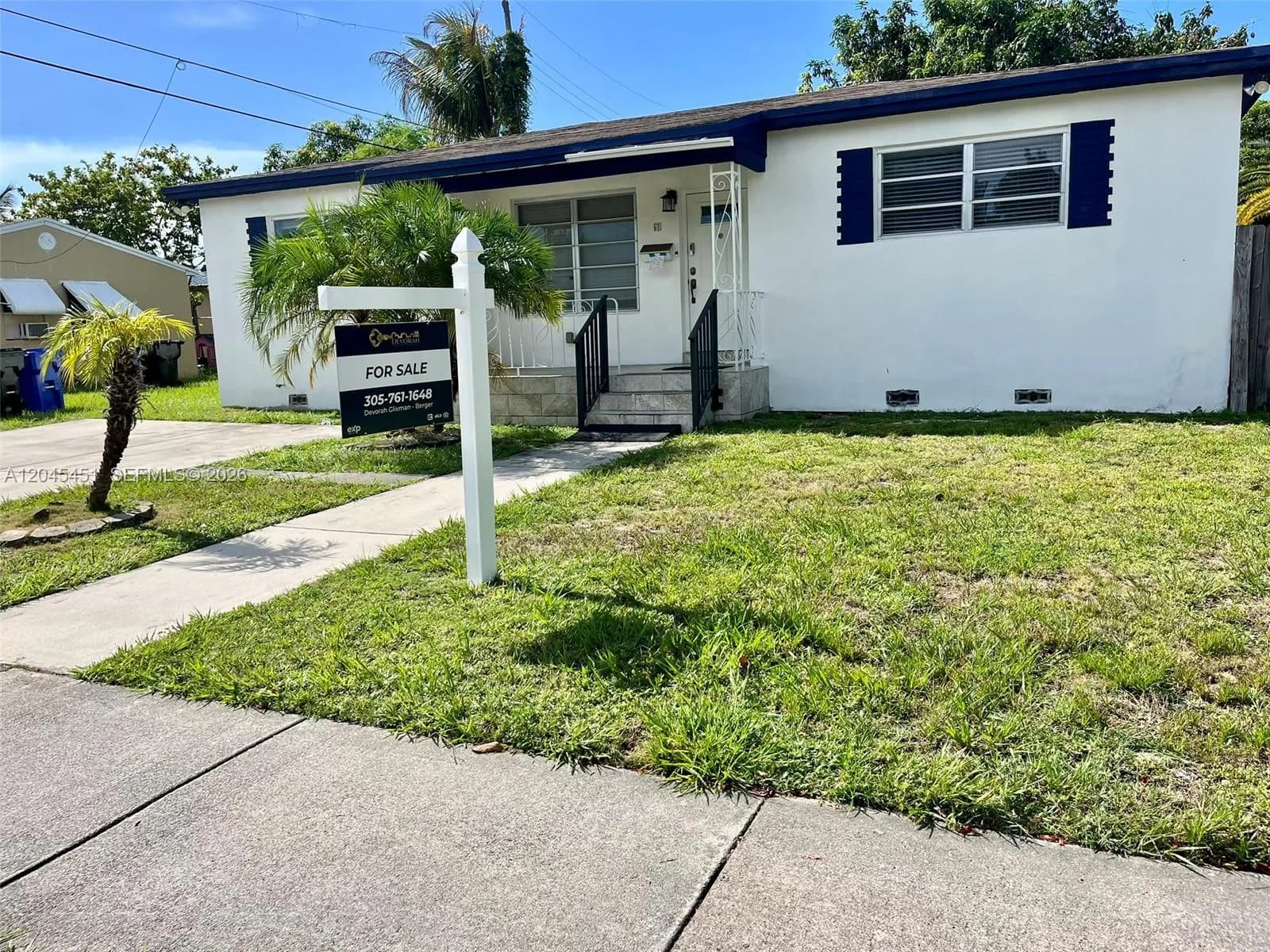 611 NE 171st St, North Miami Beach, FL 33162