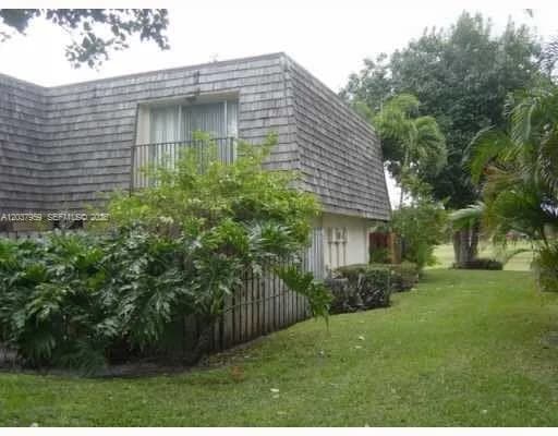 2060 SW 90th Ave # A-18, Davie, FL 33324