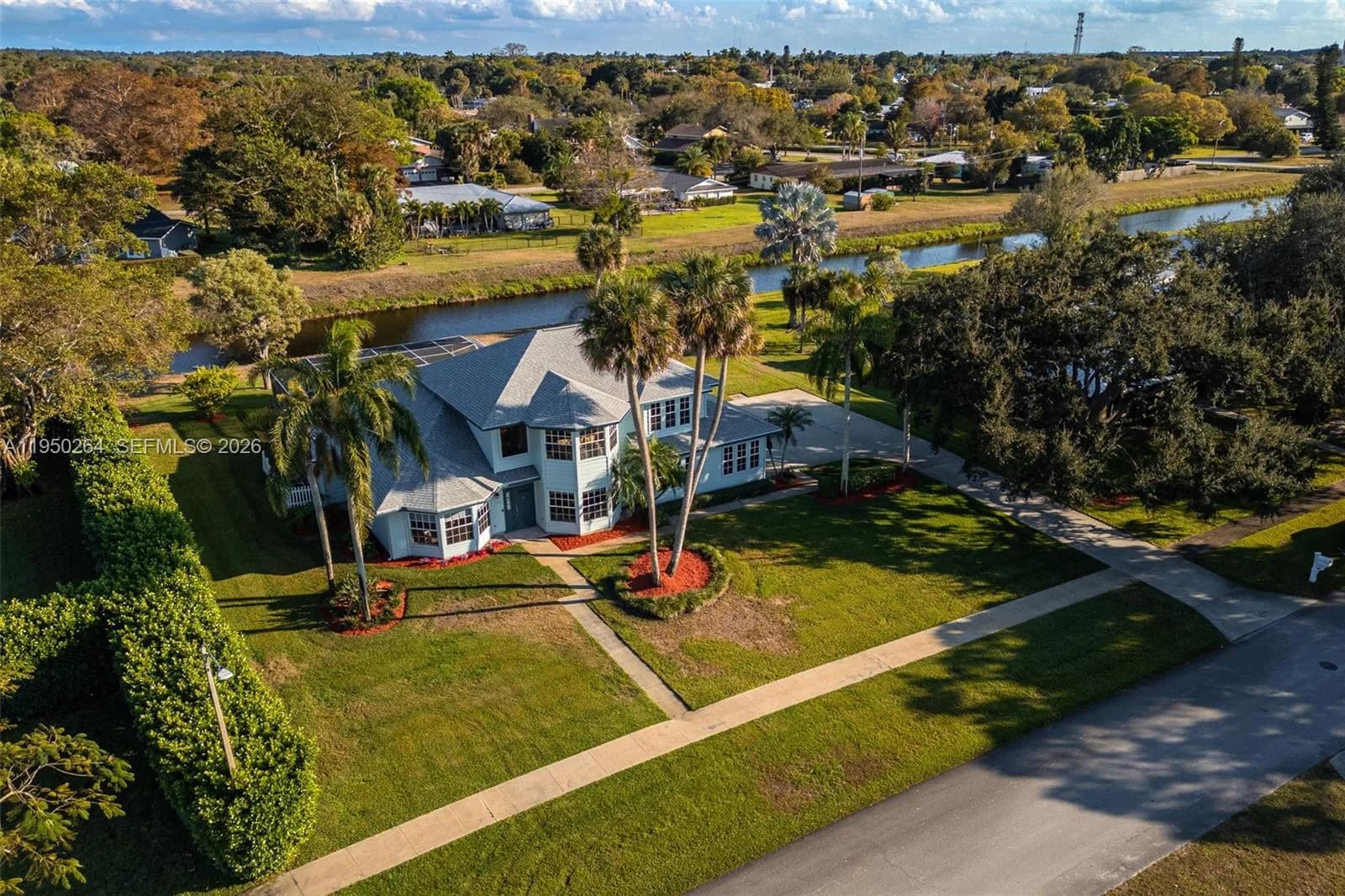 108 Ridgewood Ave, Clewiston, FL 33440