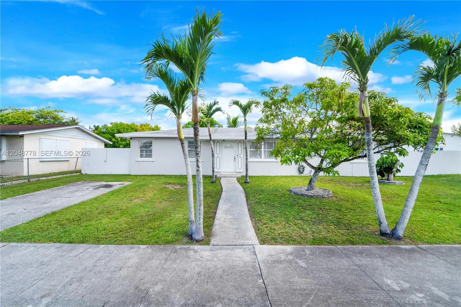 1759 W Mowry Ct, Homestead, FL 33030