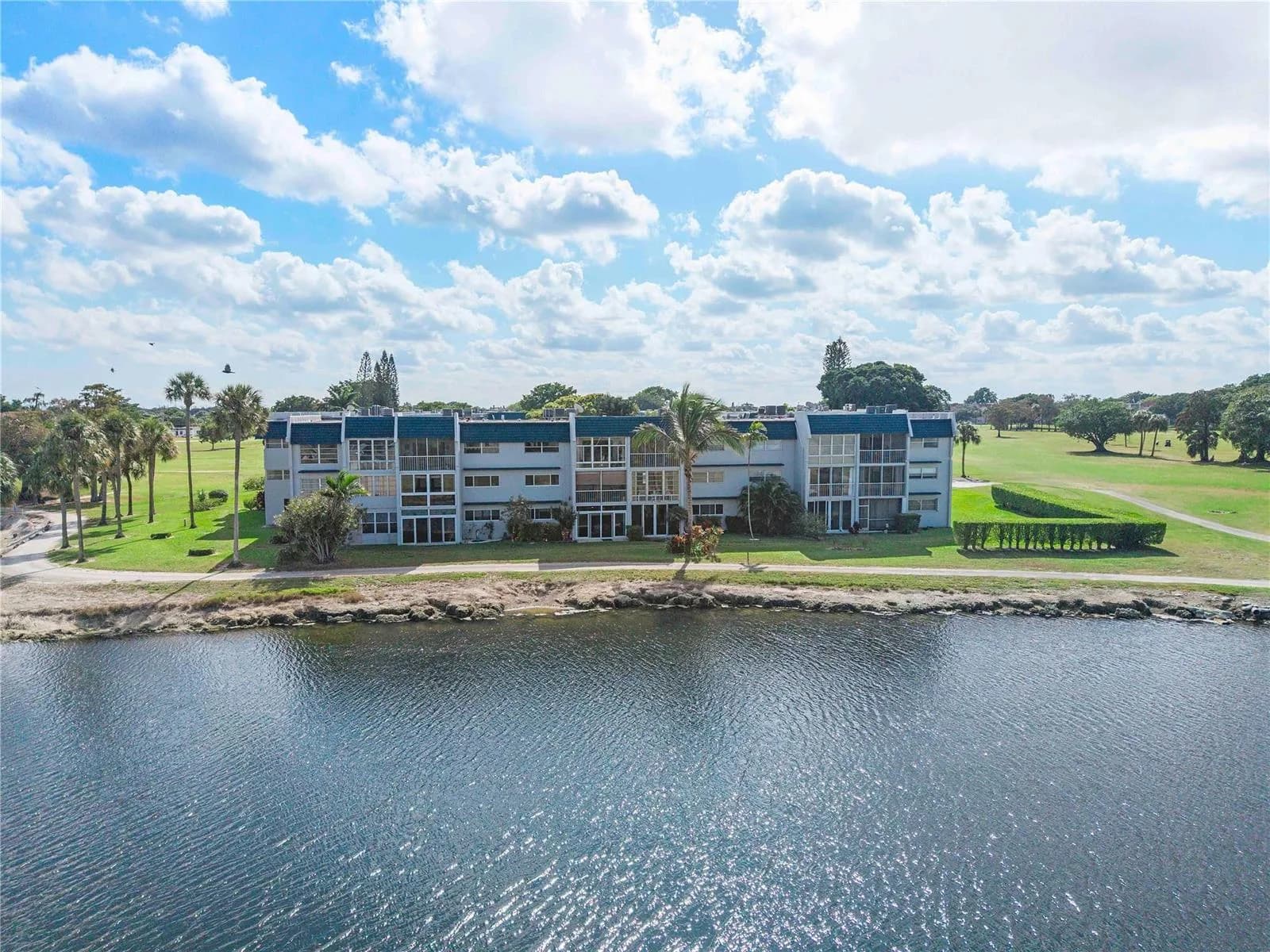7807 Golf Circle Drive # 211, Margate, FL 33063