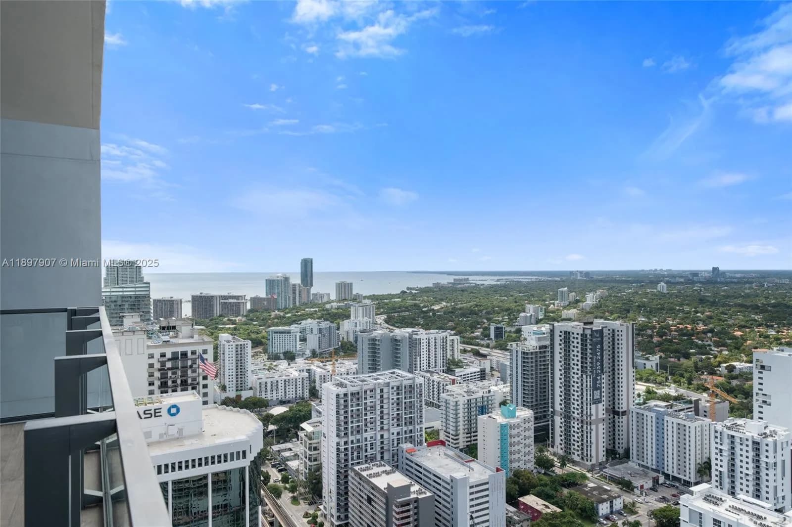 88 SW 7th St # 3910, Miami, FL 33130
