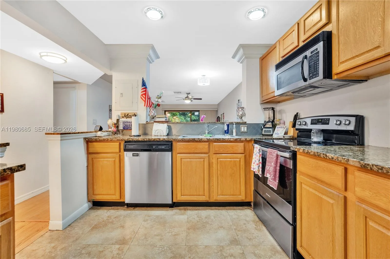 3777 NW 78th Ave # 15G, Davie, FL 33024