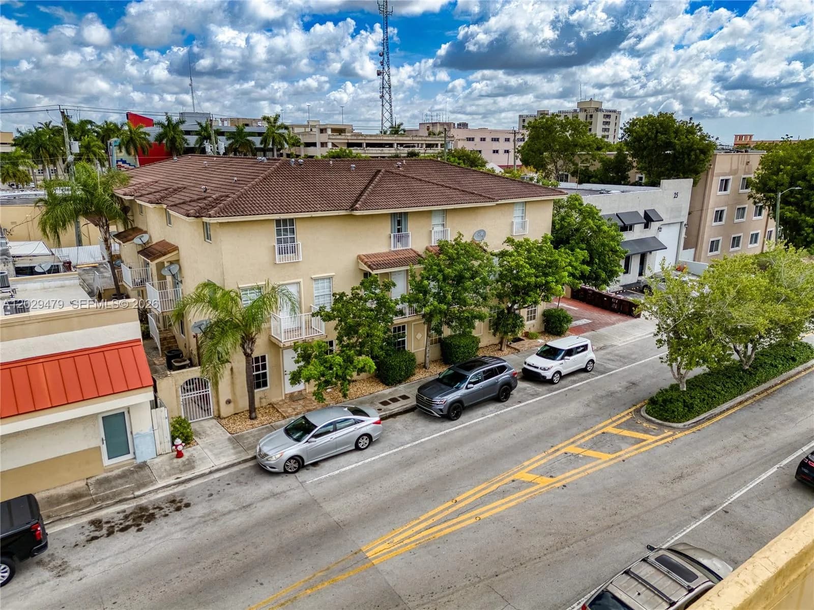 9 E 4th St # 101, Hialeah, FL 33010