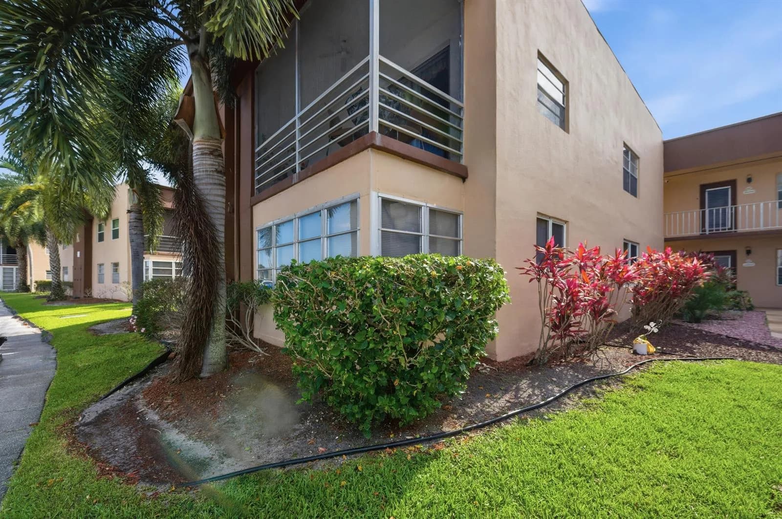 519 Burgundy K, Delray Beach, FL 33484