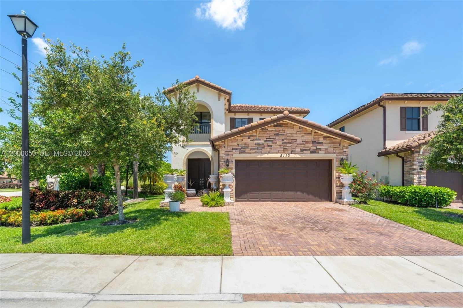 5113 NW 52nd St, Tamarac, FL 33319