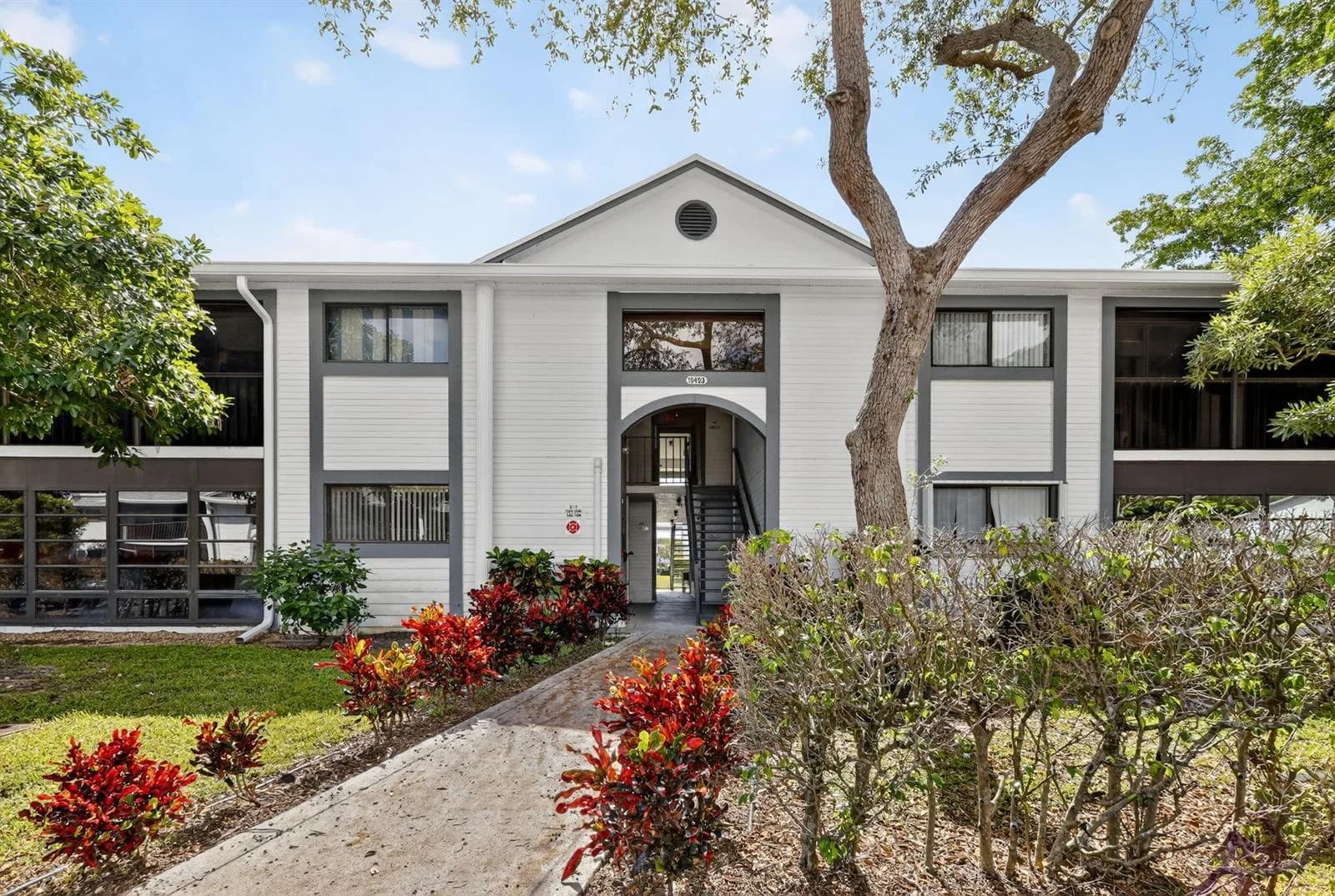 15453 Lakes Of Delray Boulevard # 207, Delray Beach, FL 33484