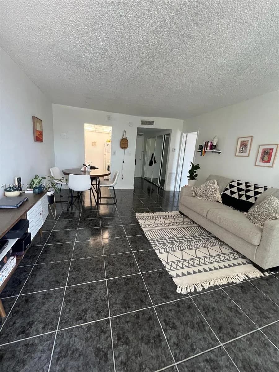 2350 NE 135th St # 208, North Miami, FL 33181