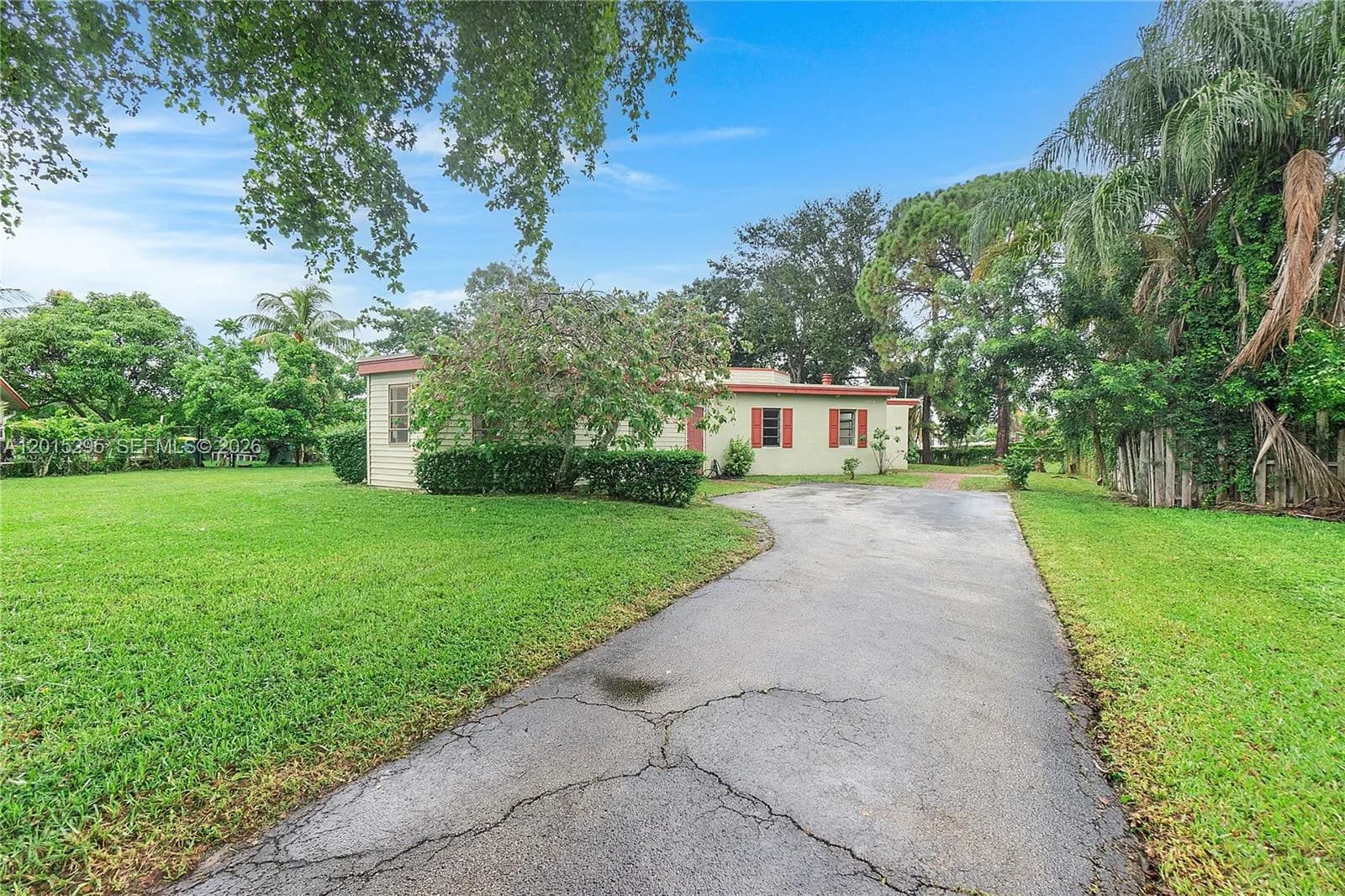 4561 NW 79th Ave, Lauderhill, FL 33351