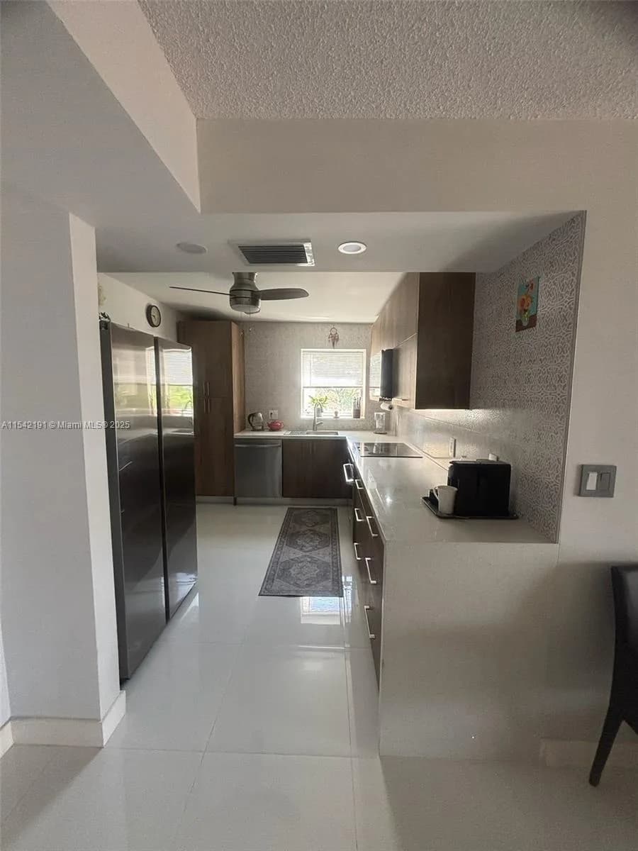 1865 S Ocean Dr # 4F, Hallandale Beach, FL 33009