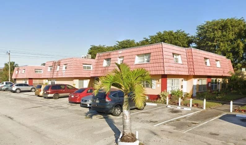 5323 NW 27th Street # B4, Lauderhill, FL 33313