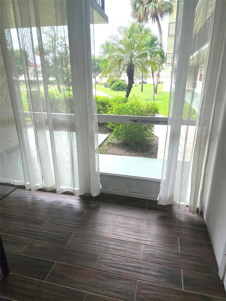 804 SE 7th Street # 101, Deerfield Beach, FL 33441