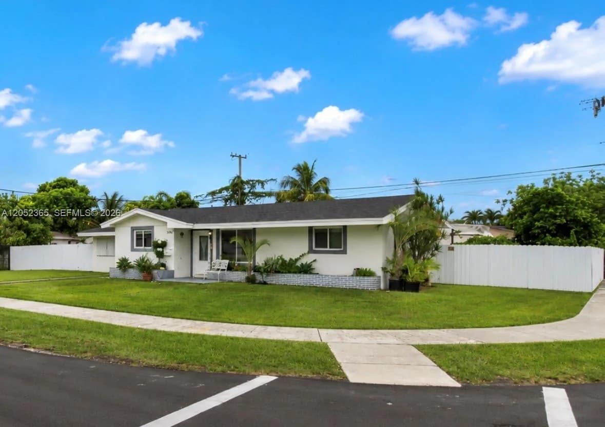 11241 SW 177th St, Miami, FL 33157