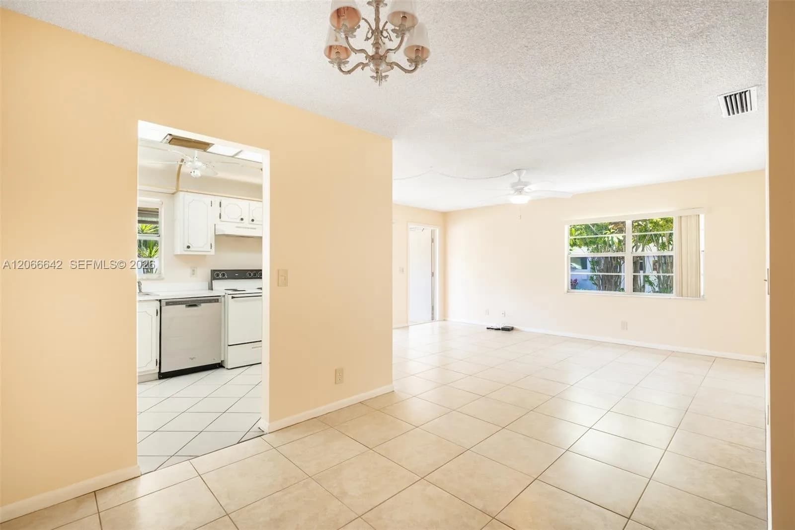 3645 SW Natura Ave # D, Deerfield Beach, FL 33441