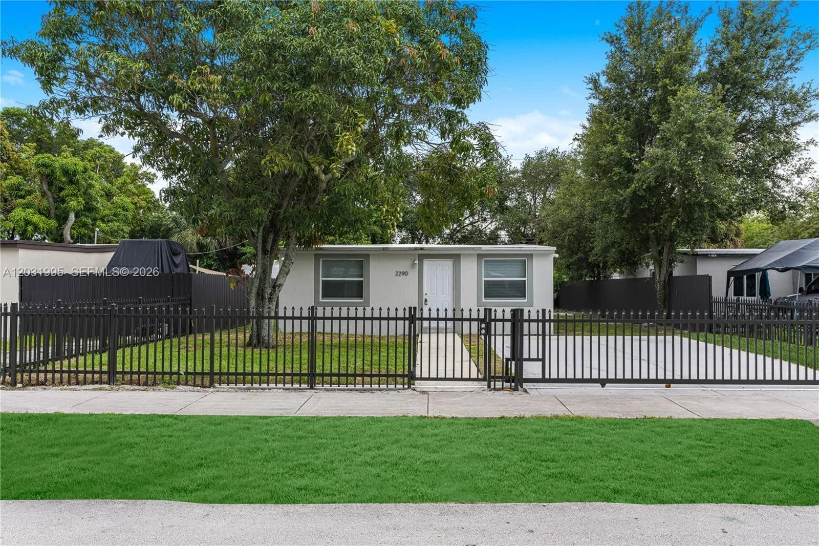 2290 Rutland St, Opa-Locka, FL 33054