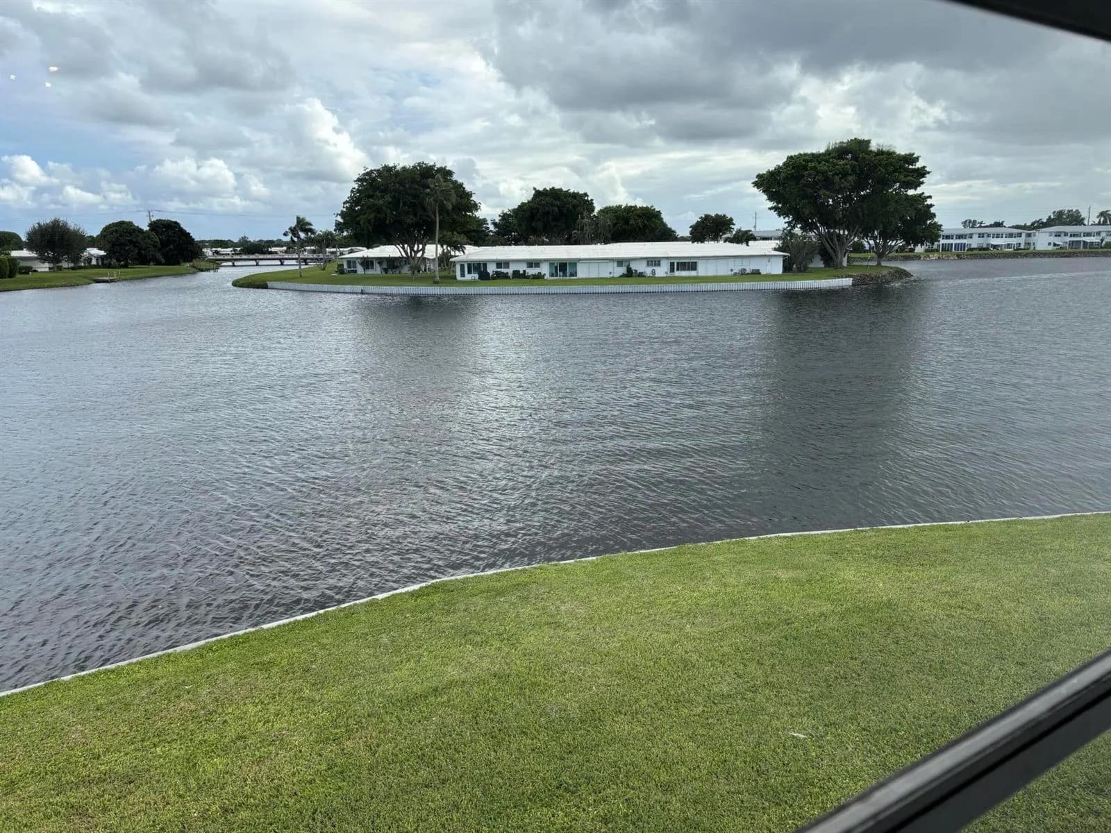 1112 Lake Terrace # 207, Boynton Beach, FL 33426
