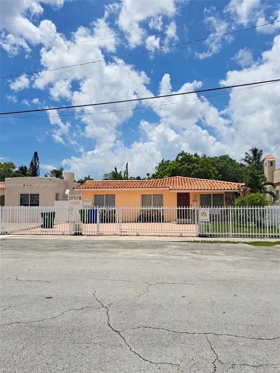 3062 SW 14th St, Miami, FL 33145