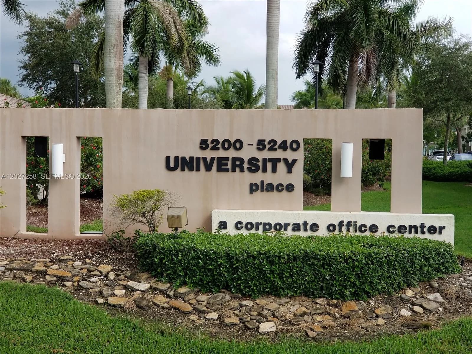 5220 S University Dr # 204C, Davie, FL 33328