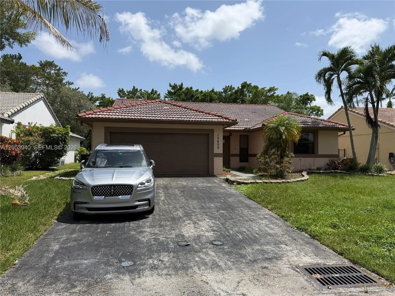 15600 Gauntlet Hall Mnr, Davie, FL 33331