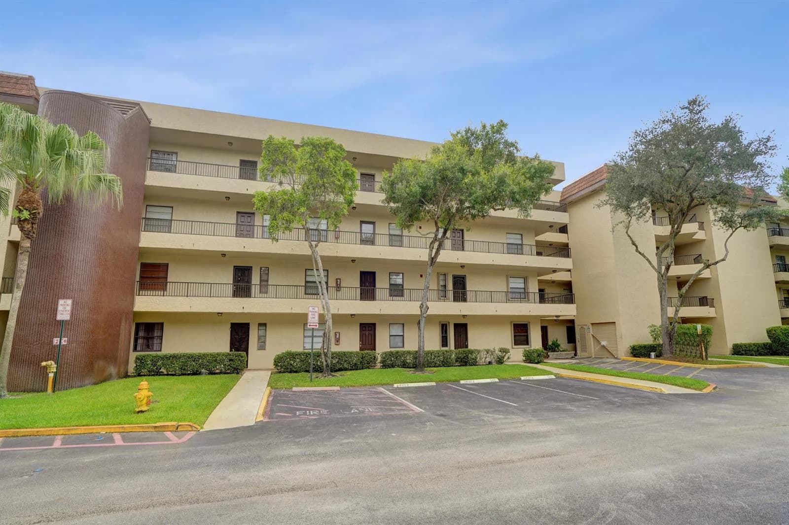 10451 W Broward Boulevard # 205, Plantation, FL 33324