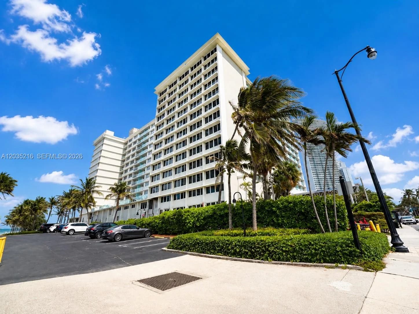 19201 Collins Ave # 527, Sunny Isles Beach, FL 33160