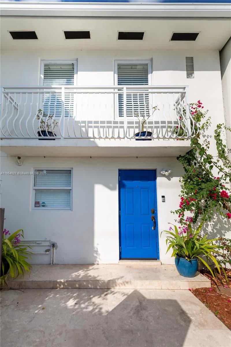 2035 NE 123rd St, North Miami, FL 33181