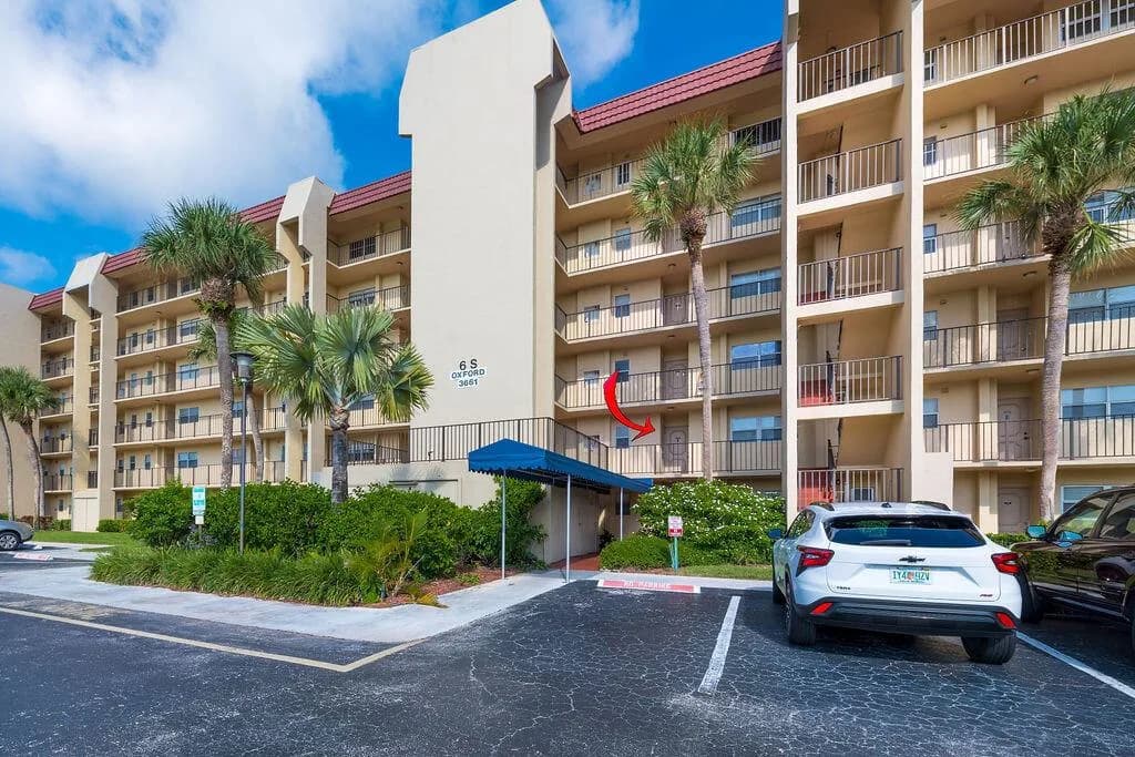 3661 Via Poinciana Road # 206, Lake Worth, FL 33461