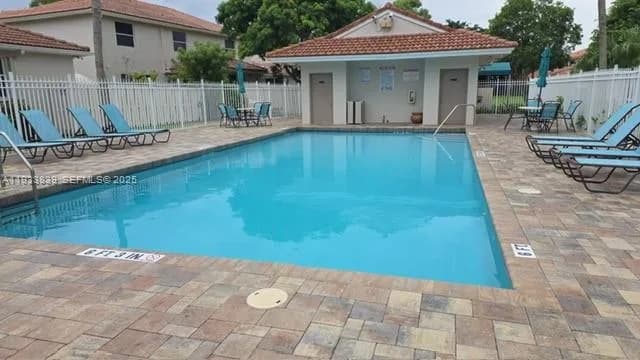 13012 NW 8th St, Pembroke Pines, FL 33028