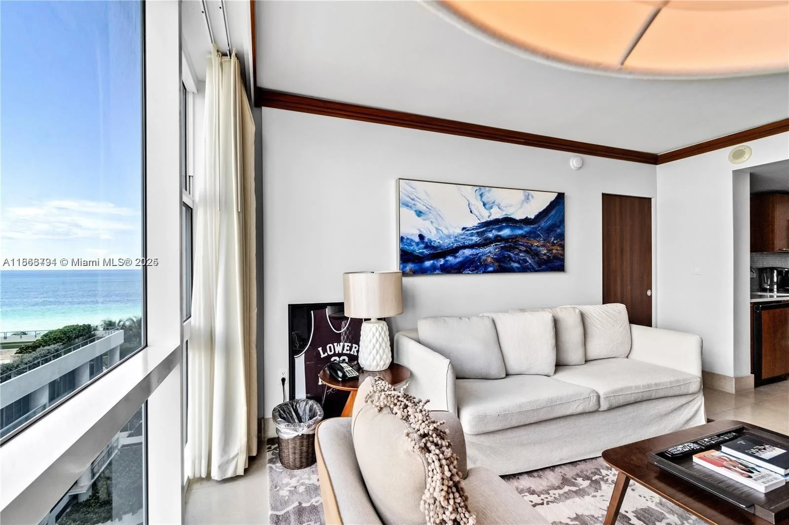 6801 Collins Ave # 818, Miami Beach, FL 33141