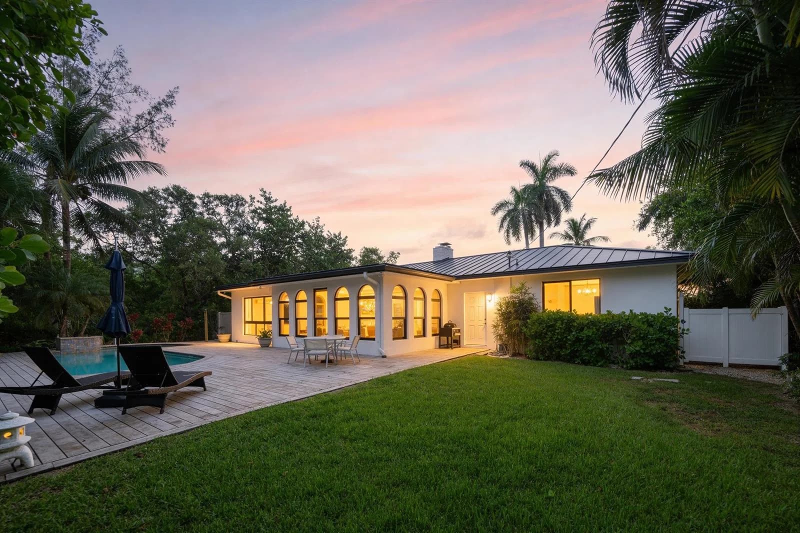 35 Anna Street, Ocean Ridge, FL 33435