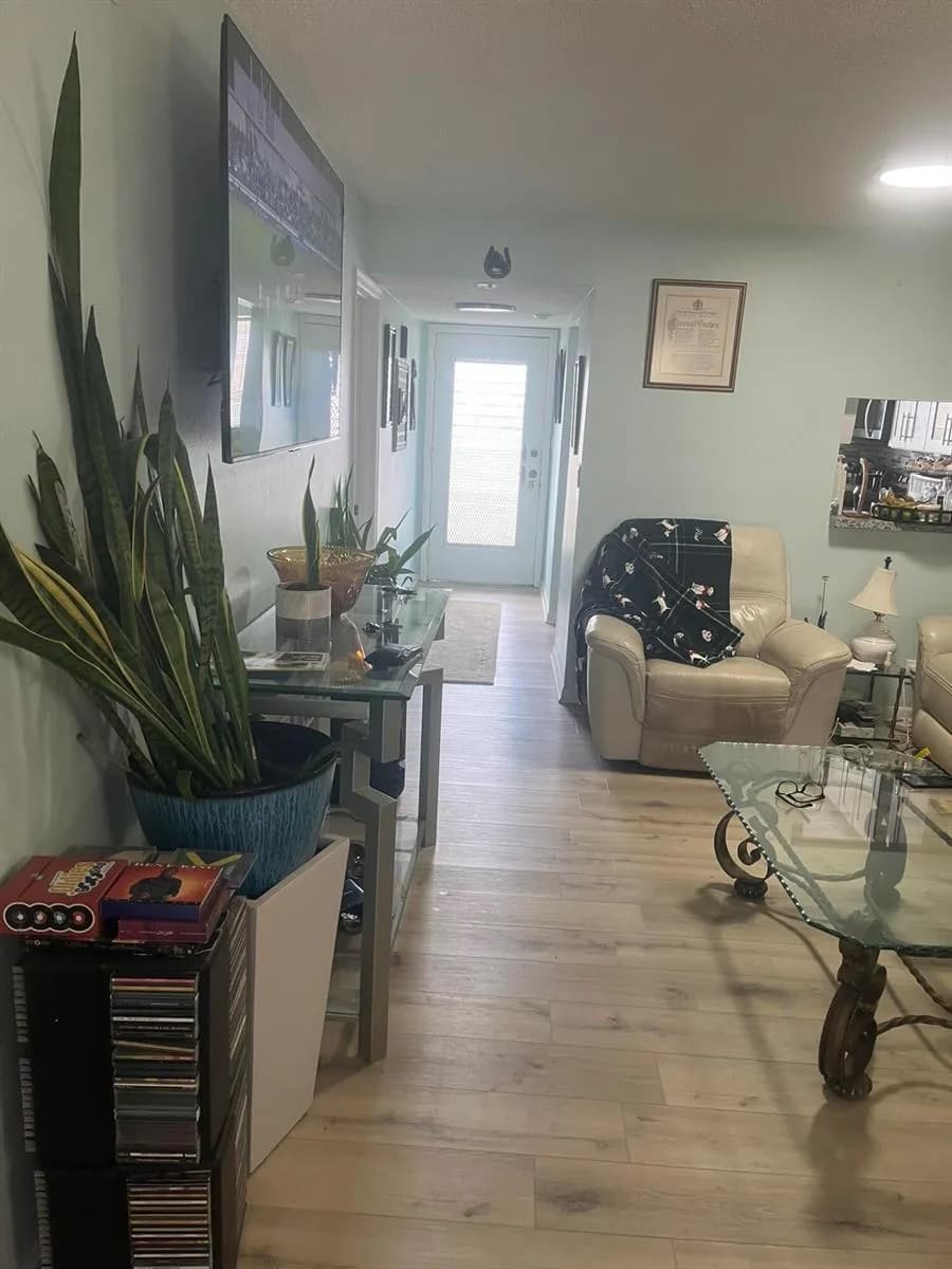 3531 Inverrary Drive # 308, Lauderhill, FL 33319
