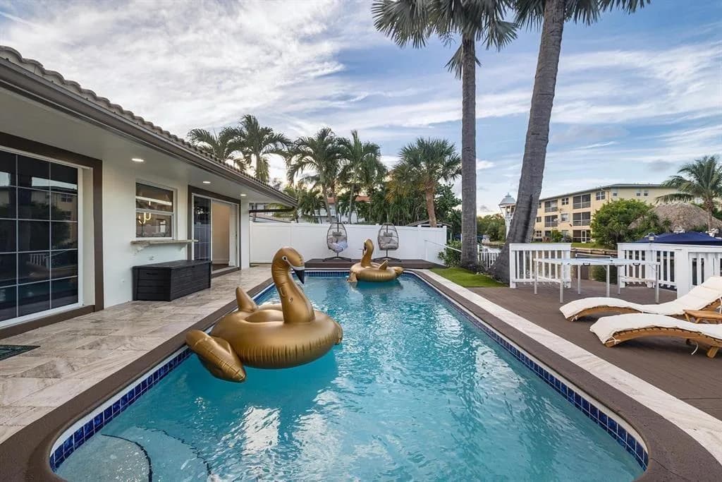 1419 NE 57th Street, Fort Lauderdale, FL 33334