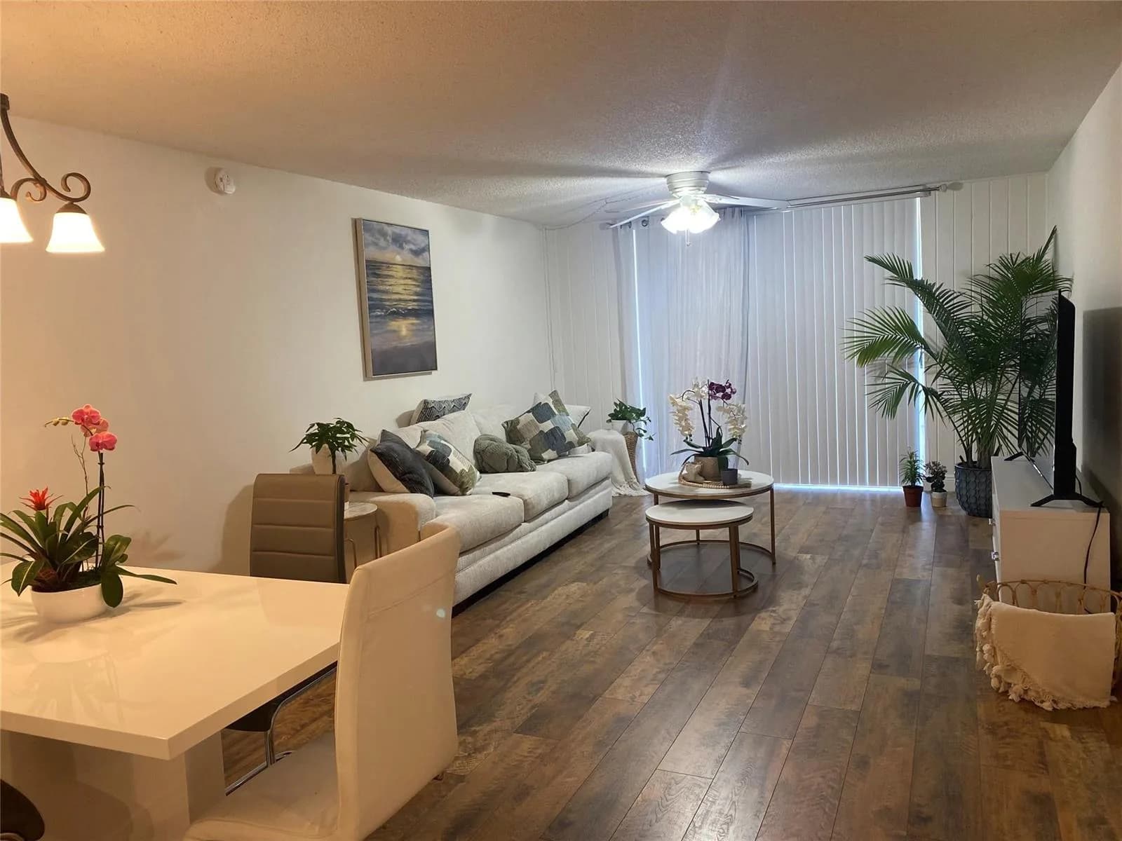 7173 ORANGE Drive # 220B, Davie, FL 33314