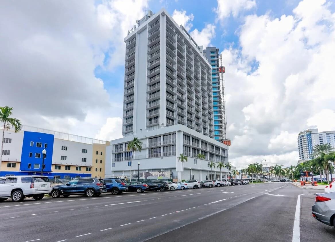 1720 E Harrison Street # 18-A, Hollywood, FL 33020