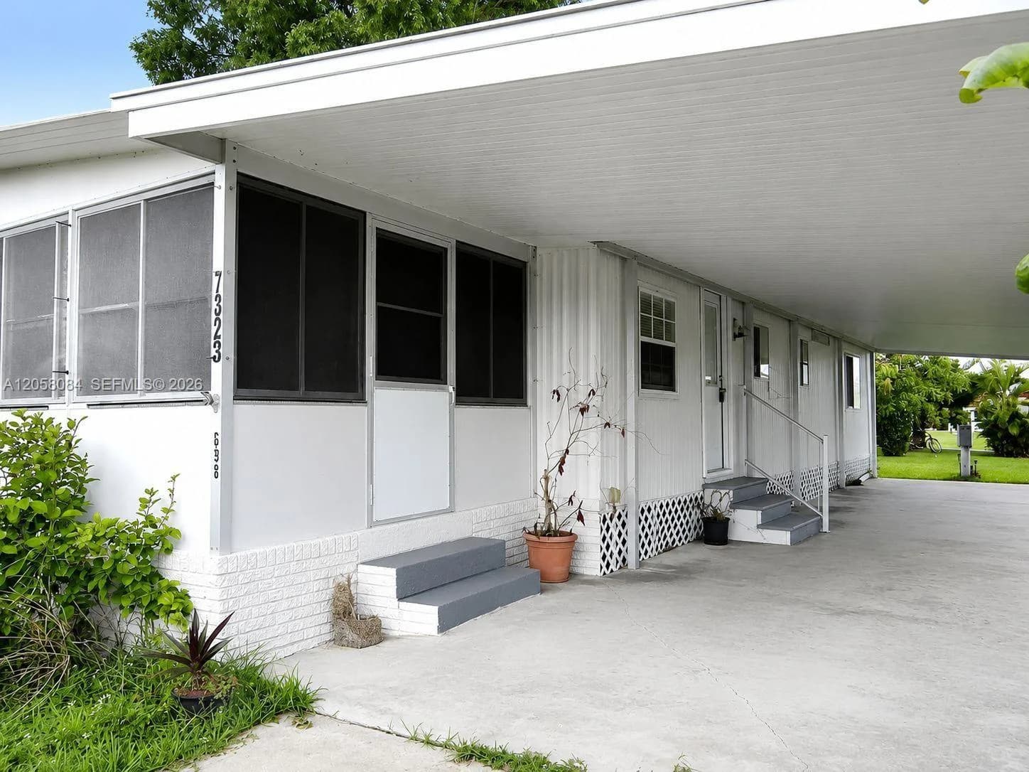 7323 N 44th Ter N, Riviera Beach, FL 33404
