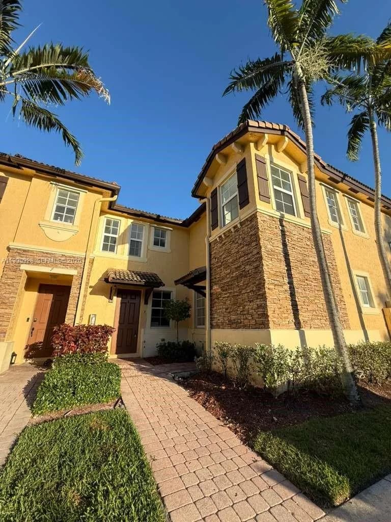 9269 SW 227th St # 8, Cutler Bay, FL 33190