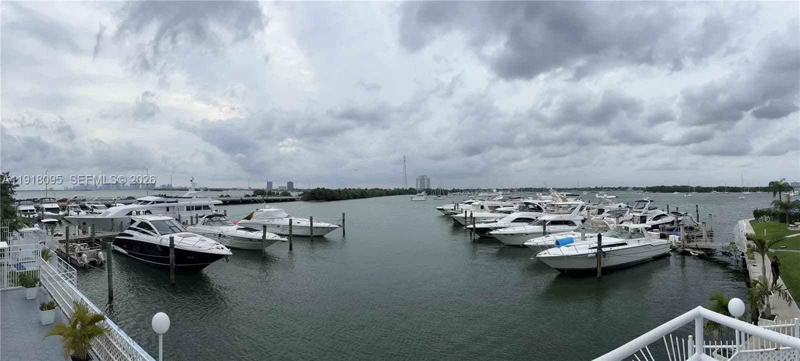 7904 West Dr # 111, North Bay Village, FL 33141