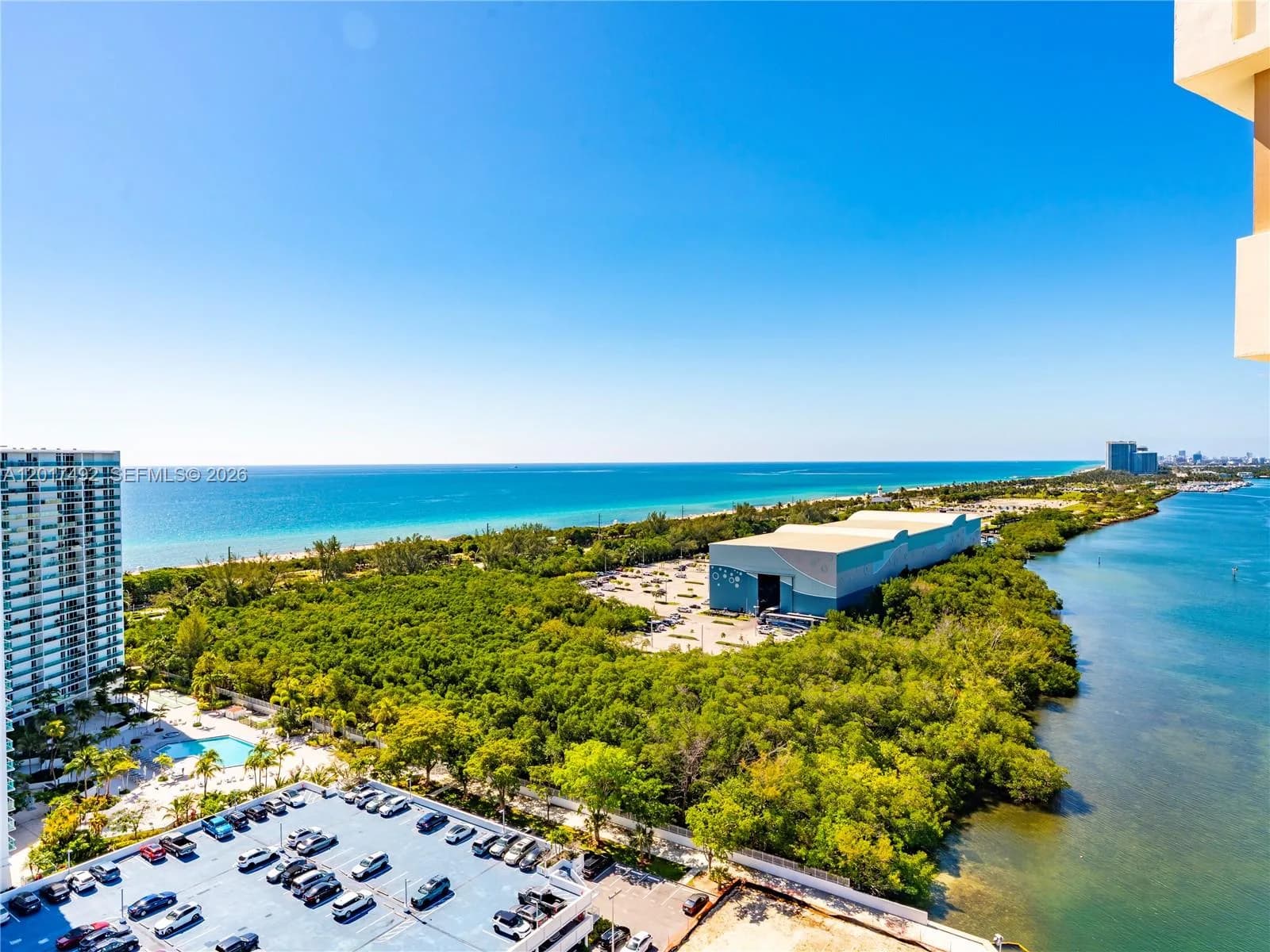 300 Bayview Dr # 2115, Sunny Isles Beach, FL 33160