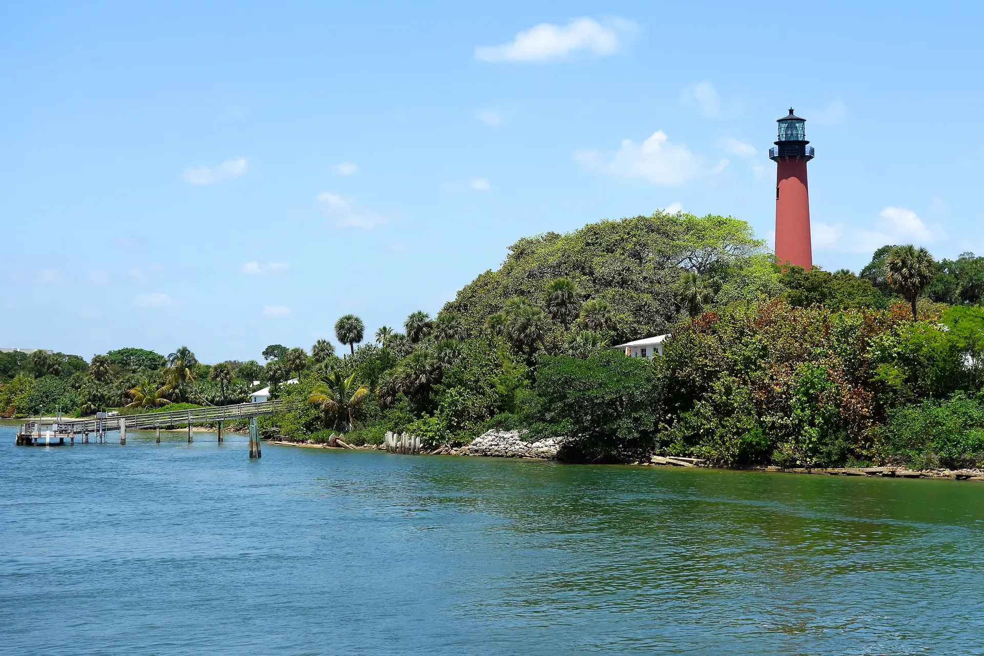 Jupiter Inlet Lighthouse above the inlet